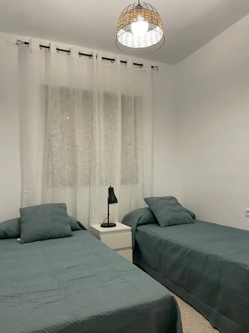 Dormitori de Apartament de lloguer en La Antilla amb Terrassa i Moblat