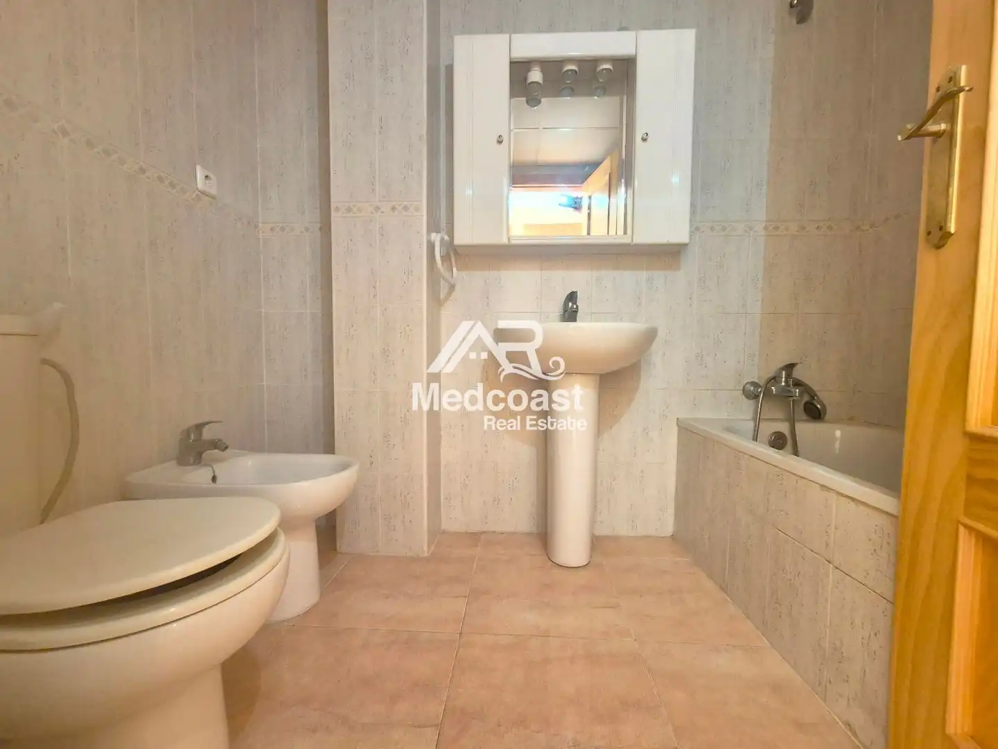 Bathroom of Flat for sale in Turre  with Air Conditioner, Terrace and Swimming Pool