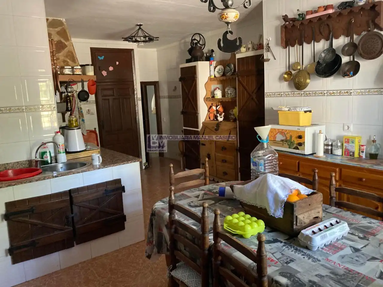 Cuina de Casa o xalet en venda en Cáceres amb Calefacció, Jardí privat i Terrassa