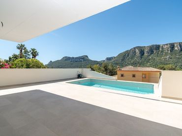 Detached house with pool for sale in Carrer del Forat