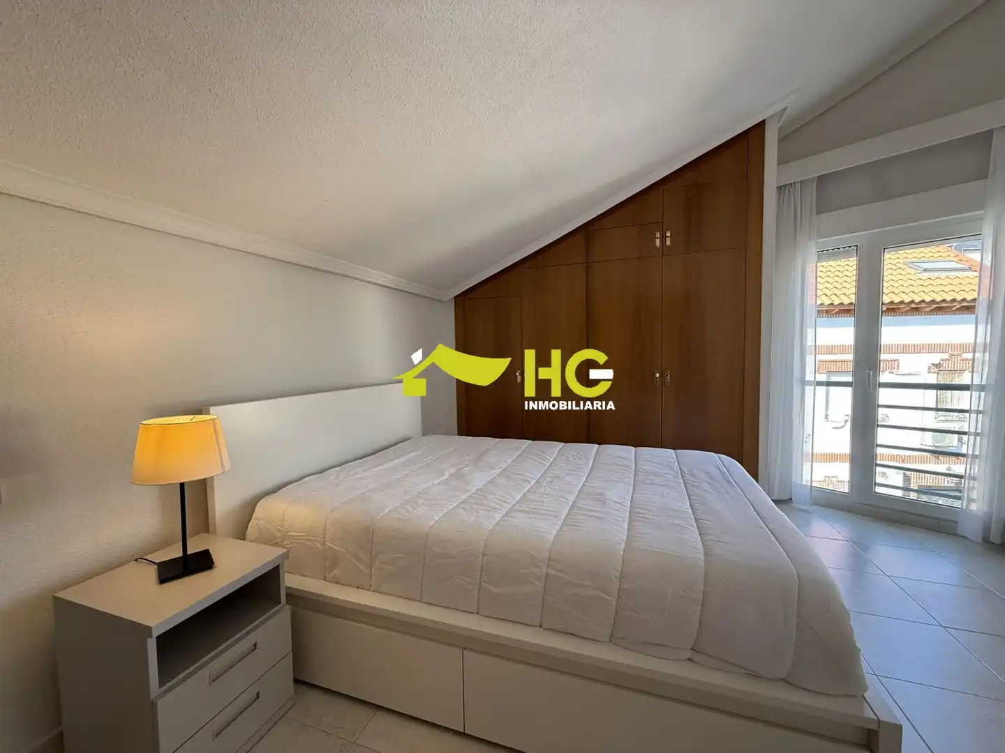 Habitación de Dúplex de alquiler en Villaviciosa de Odón con Aire acondicionado, Calefacción y Terraza