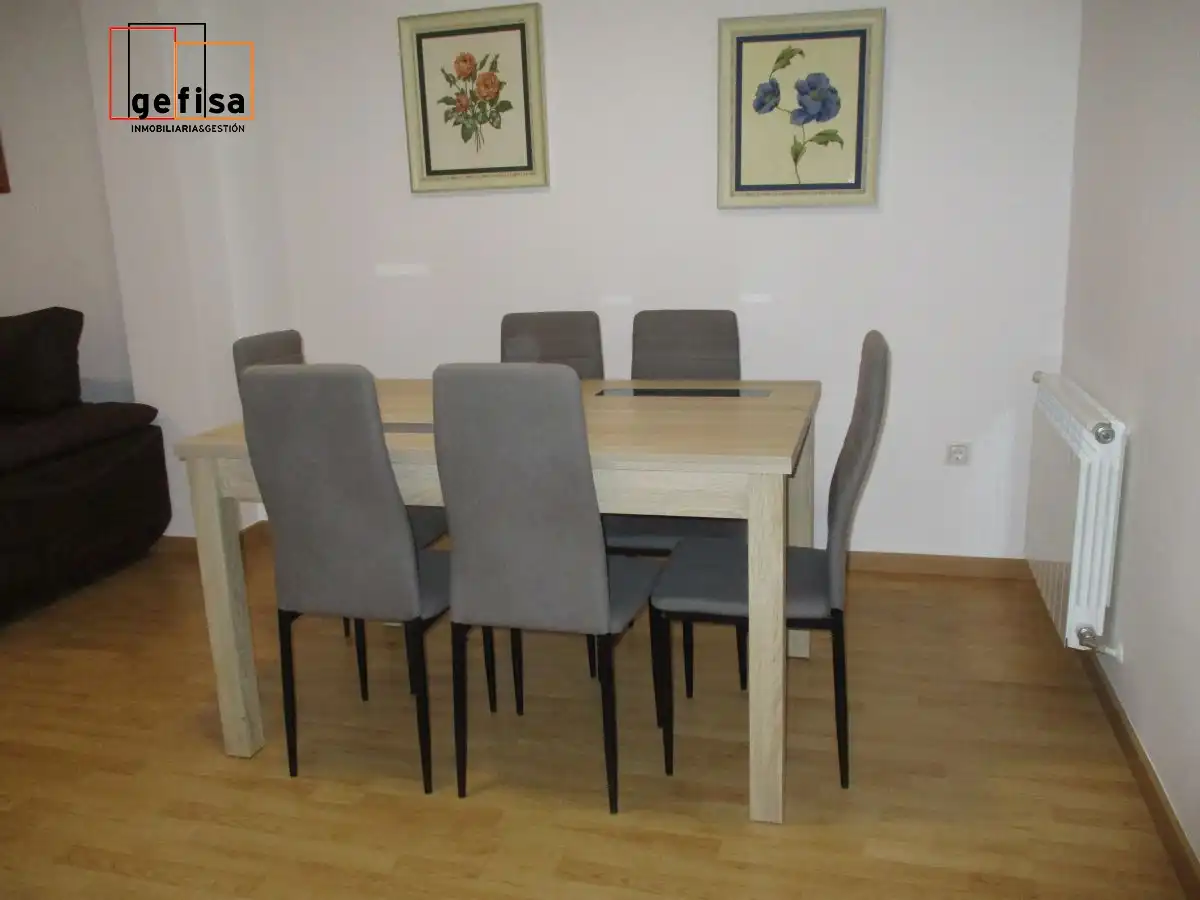 Comedor de Apartamento de alquiler en Valdepeñas con Calefacción, Amueblado y Balcón
