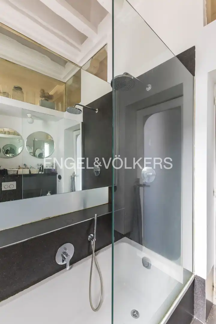 Bathroom of Attic for sale in Madrid  with Air Conditioner, Heating and Terrace