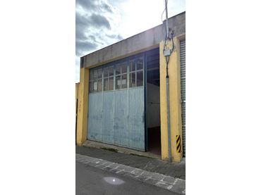 Local comercial en alquiler en Calle RIPOLLES
