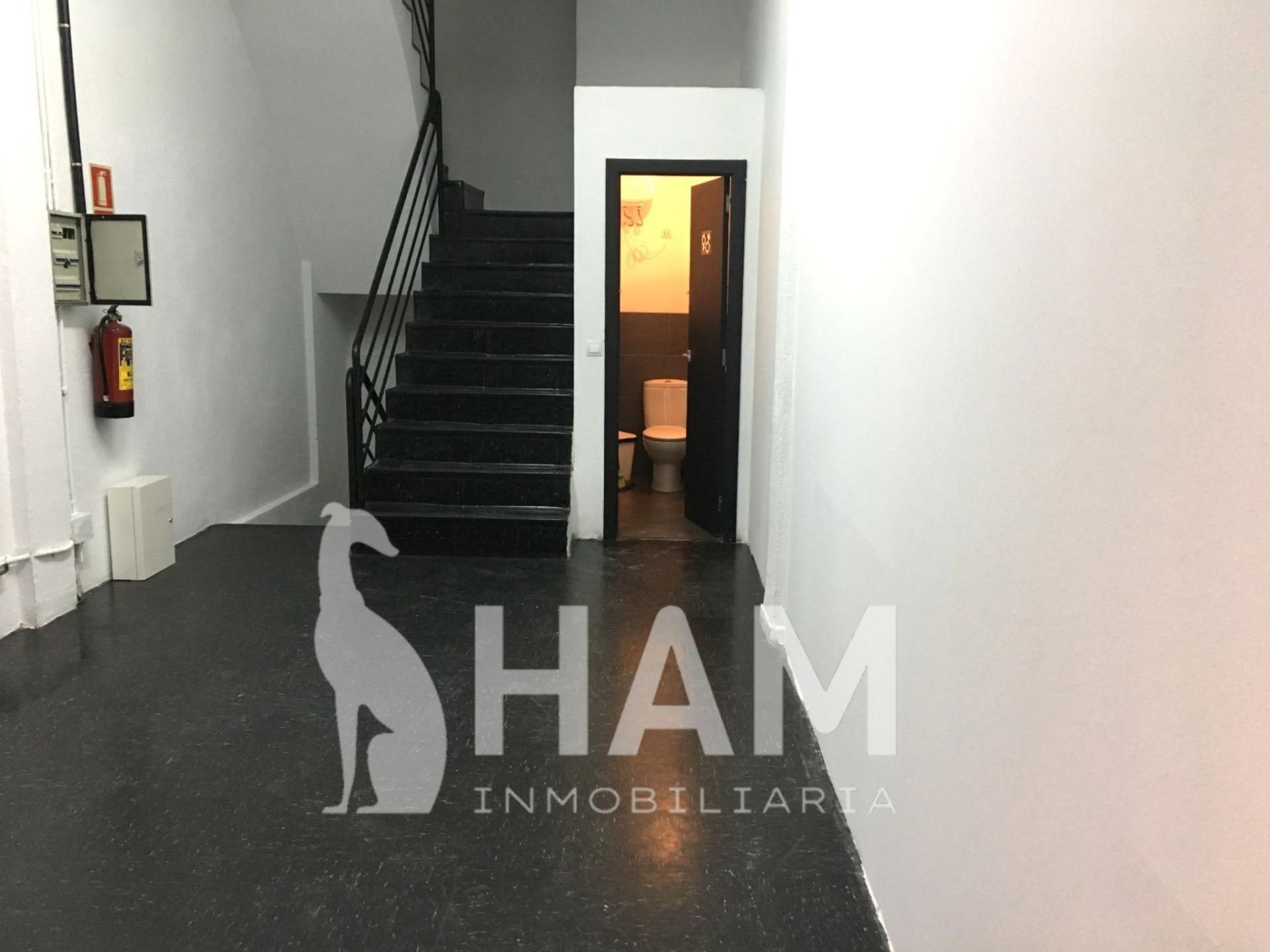 Premises for sale in  Madrid Capital