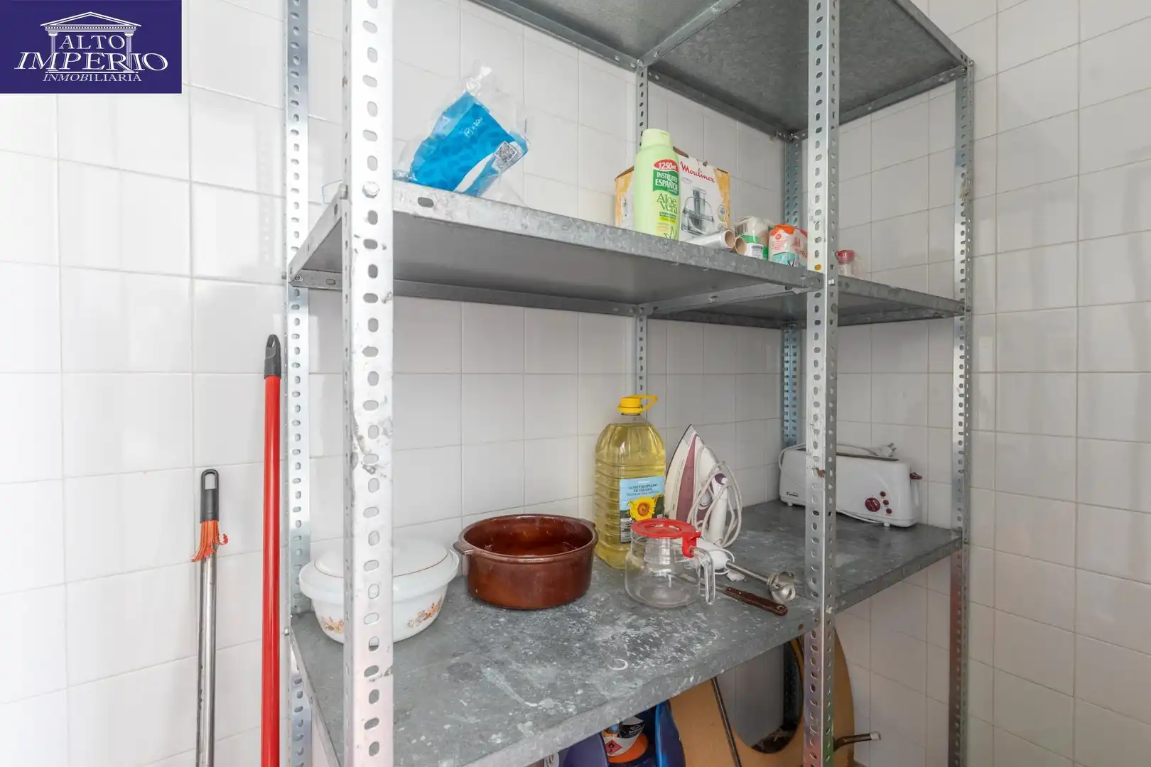 Cocina de Piso en venta en Güéjar Sierra con Terraza, Trastero y Balcón