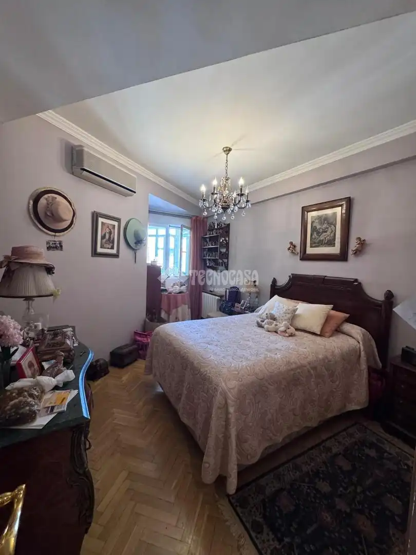 Habitación de Piso en venta en Madrid con Aire acondicionado y Calefacción