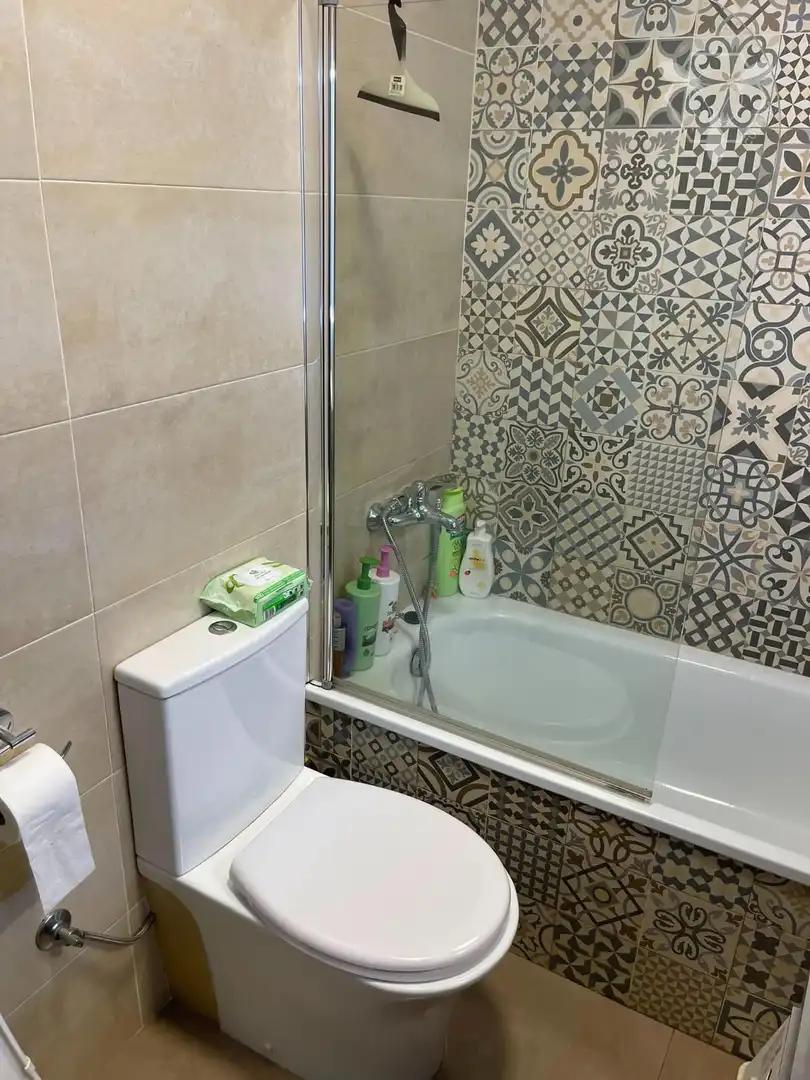 Baño de Piso en venta en Huelva con Aire acondicionado y Terraza