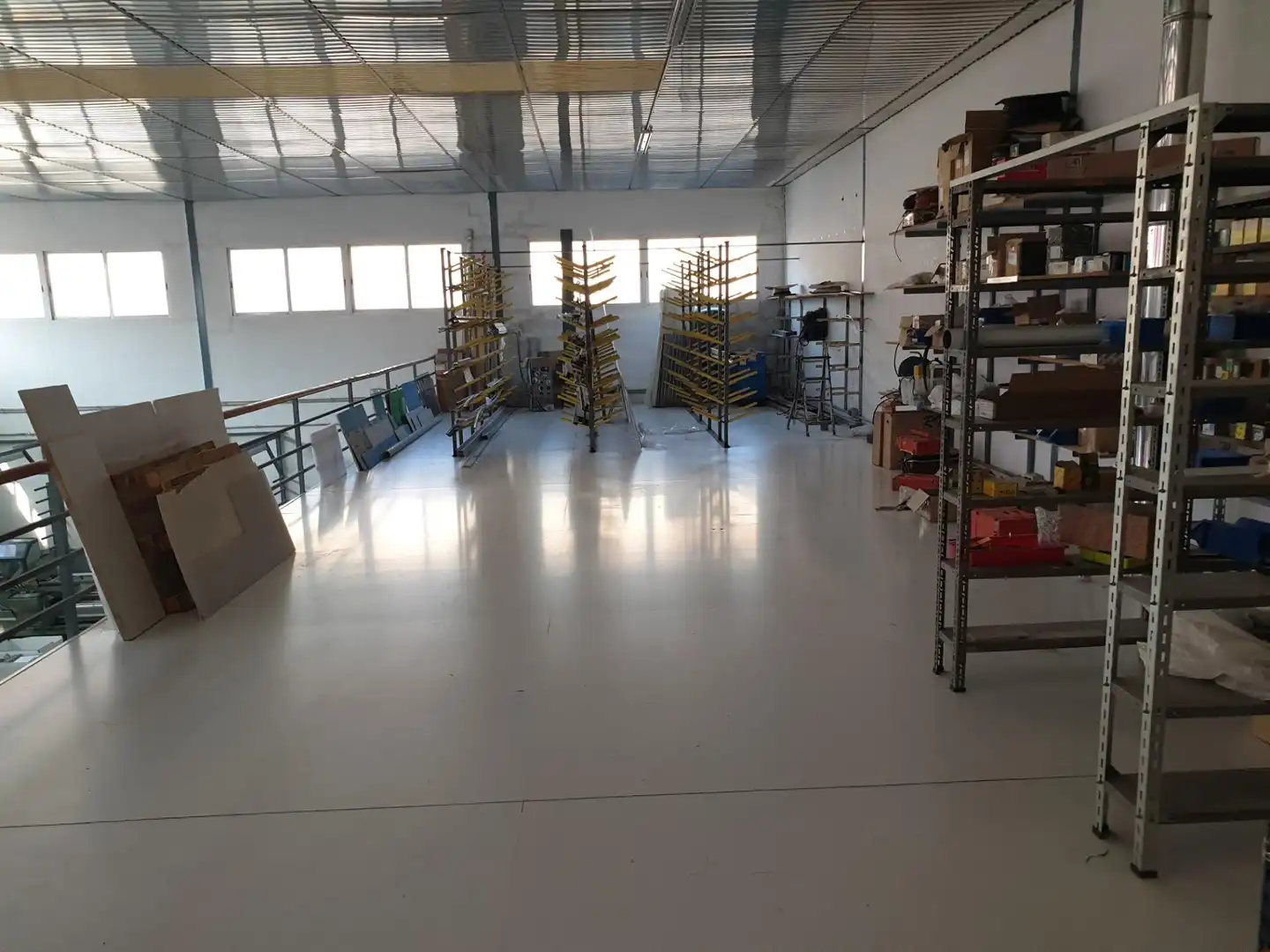 Nau industrial de lloguer en Elda