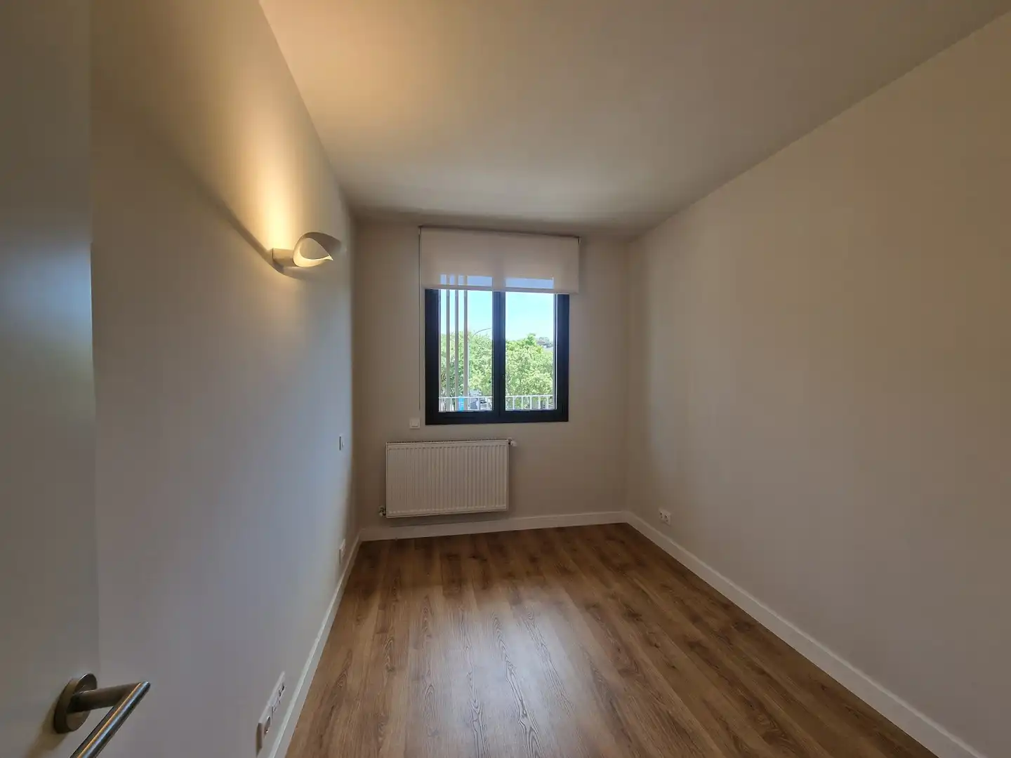 Habitación de Piso de alquiler en Girona con Aire acondicionado, Calefacción y Trastero
