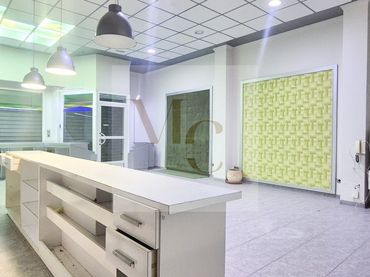 Local comercial en venda a Benifaió