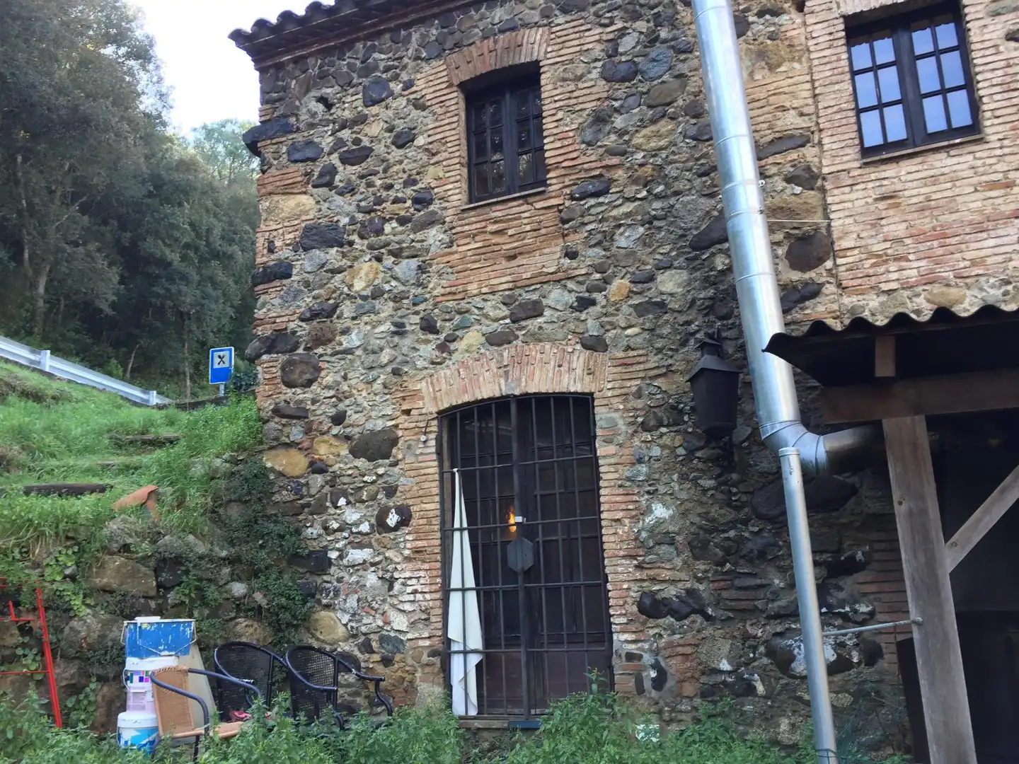 Vista exterior de Local en venda en Sant Iscle de Vallalta
