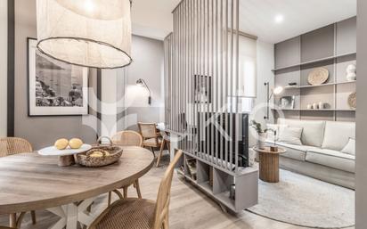 Sala d'estar de Apartament de lloguer en  Madrid Capital amb Aire condicionat