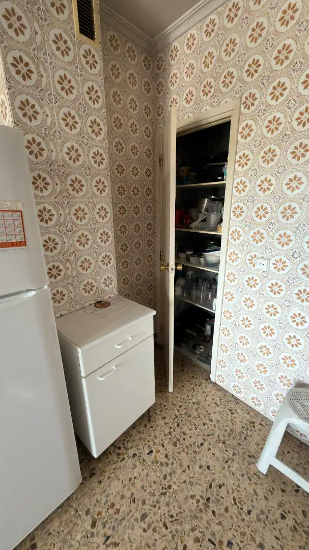 Piso en venta en Lugo con Calefacción, Trastero y Amueblado