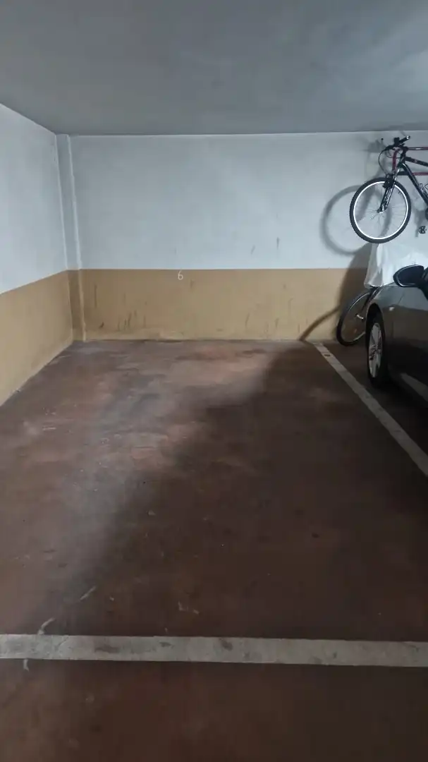 Wohnung zum Verkauf in Foz mit Heizung, Abstellraum und Möbliert