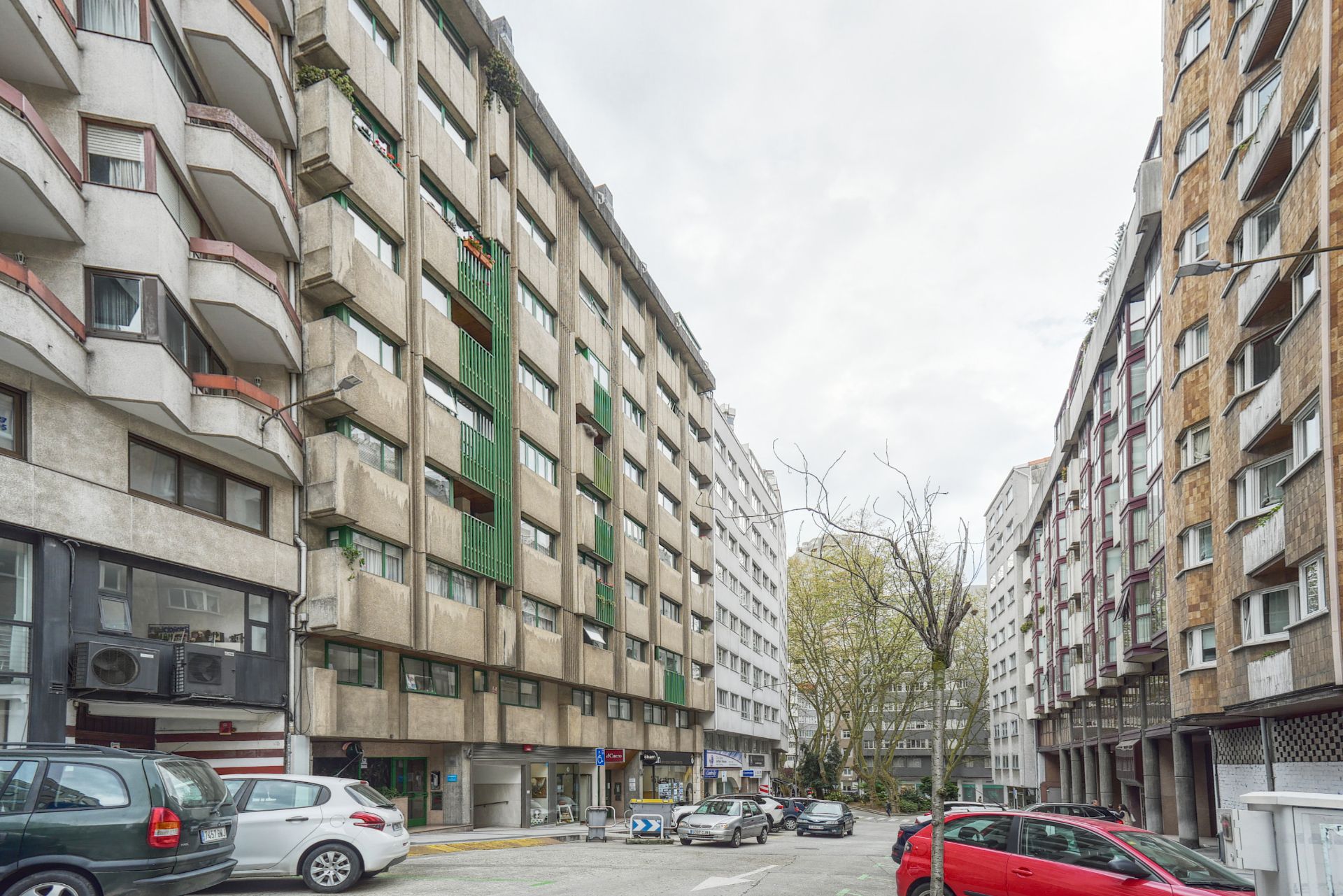 Vista exterior de Pis en venda en A Coruña Capital  amb Calefacció, Parquet i Traster