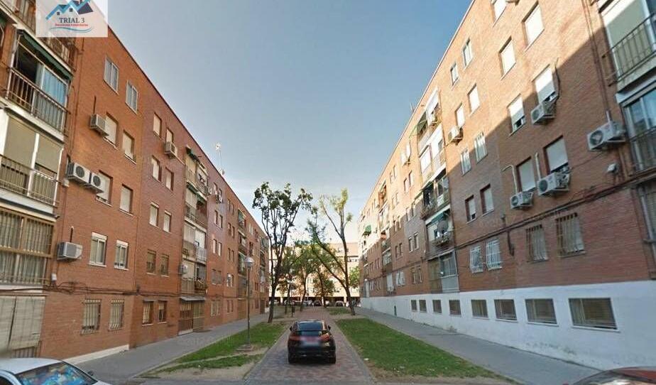 Foto 1 de Pis en venda a Calle Santa Maria Reina, Orcasur - 12 de Octubre, Madrid