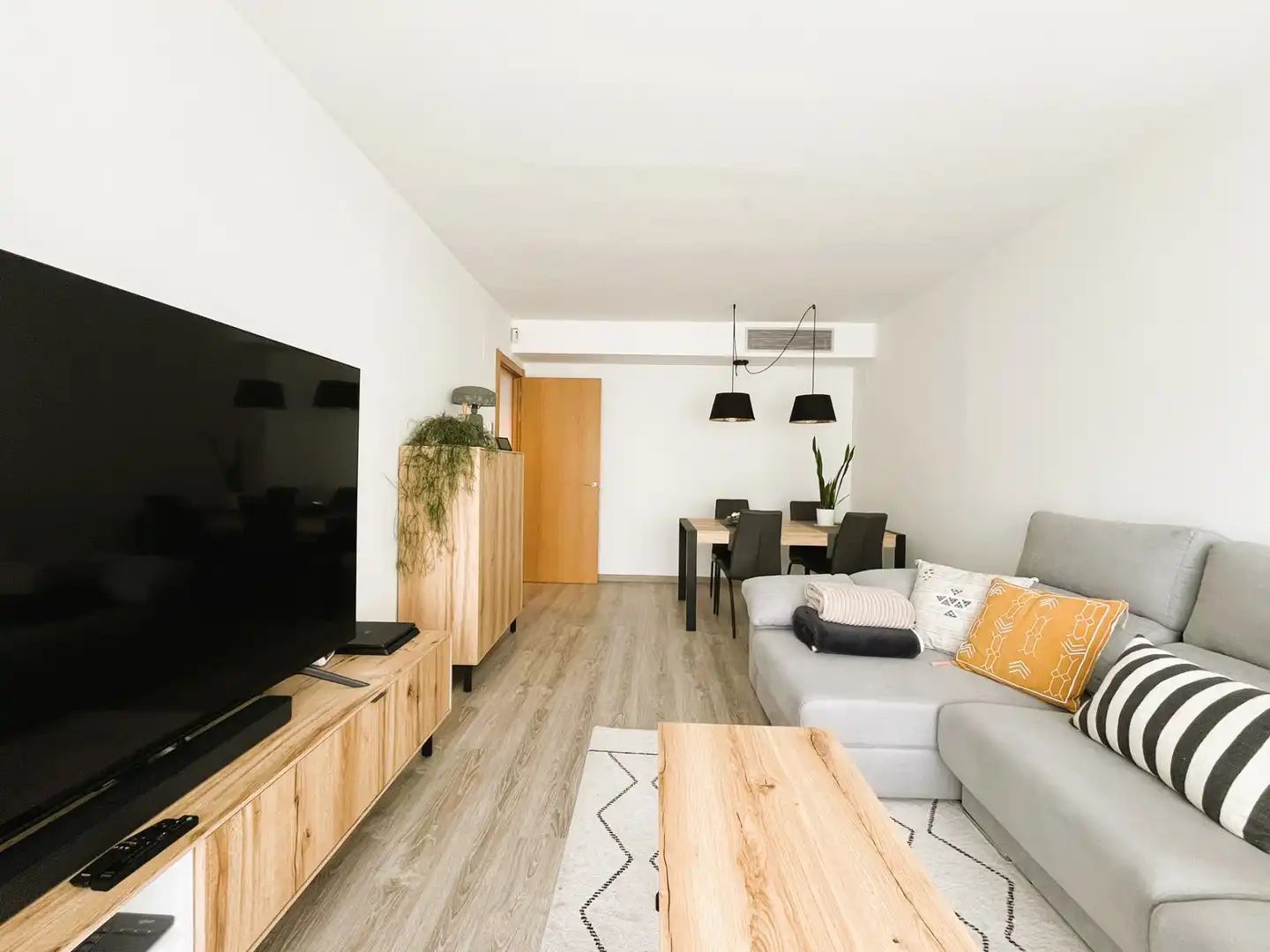 Sala de estar de Piso en venta en Mollet del Vallès con Aire acondicionado, Calefacción y Parquet