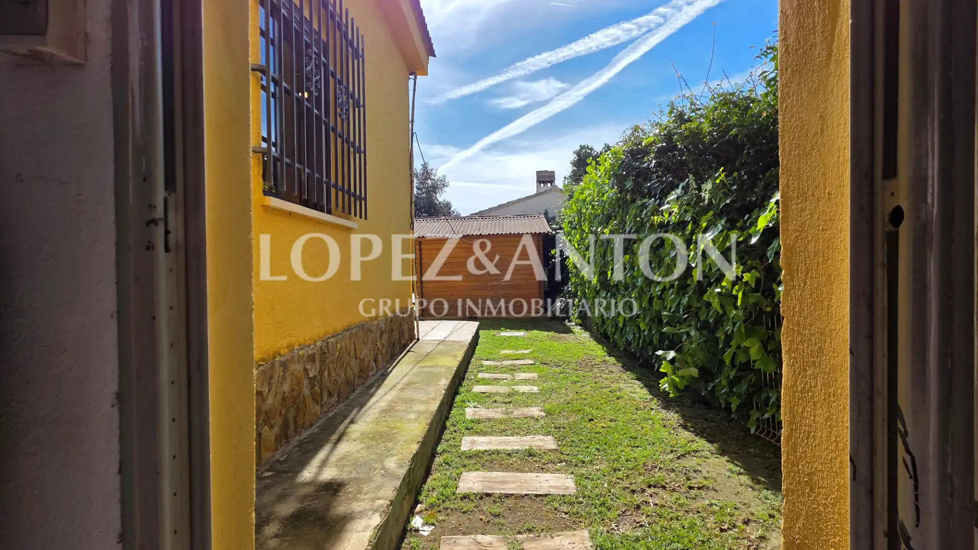 Garden of Houses for sale in L'Eliana  with Air Conditioner, Heating and Private garden