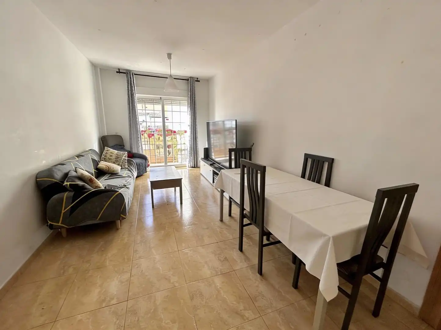 Dining room of Flat for sale in Roquetas de Mar  with Furnished and Balcony