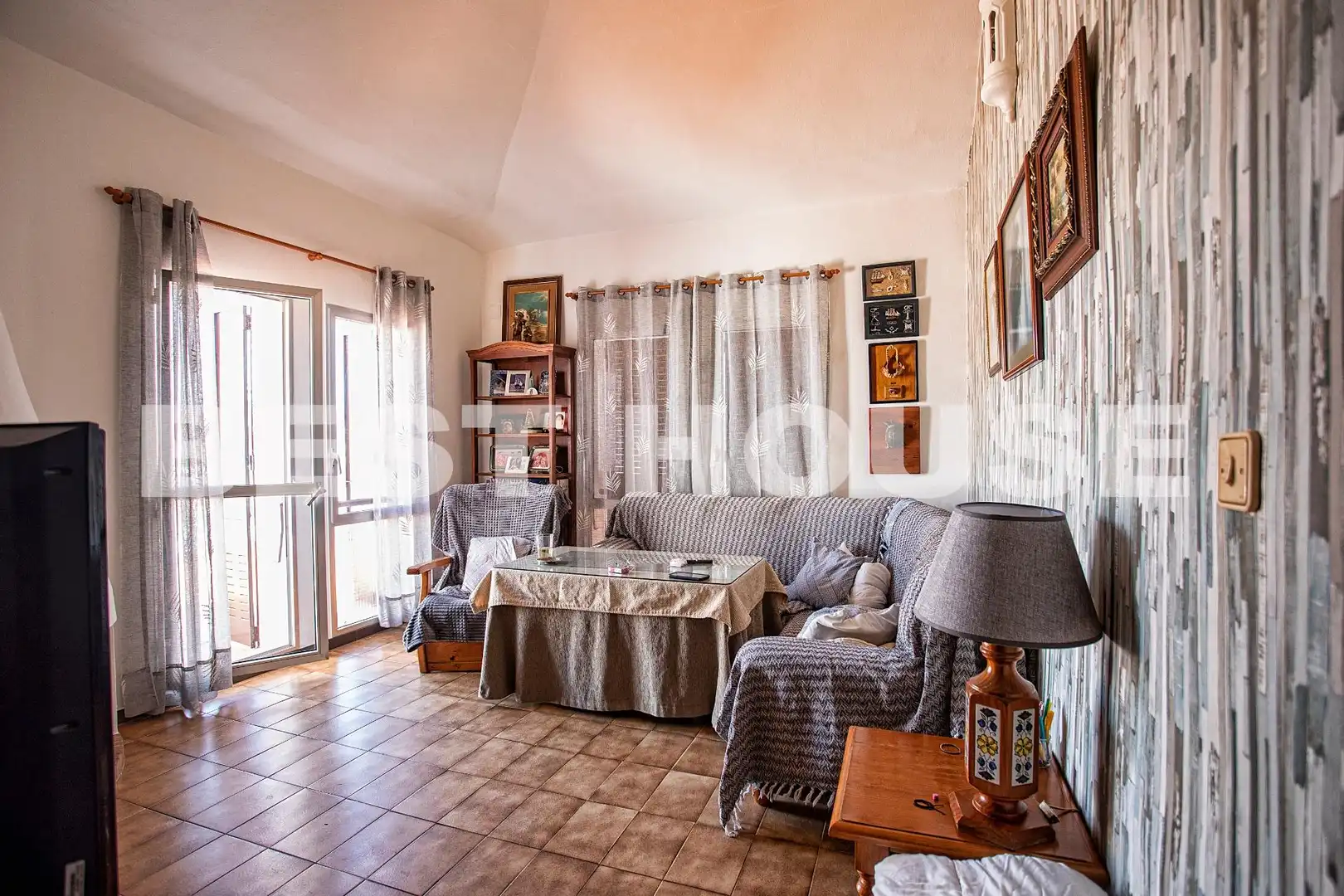Sala d'estar de Casa o xalet en venda en Almonte amb Jardí privat i Terrassa