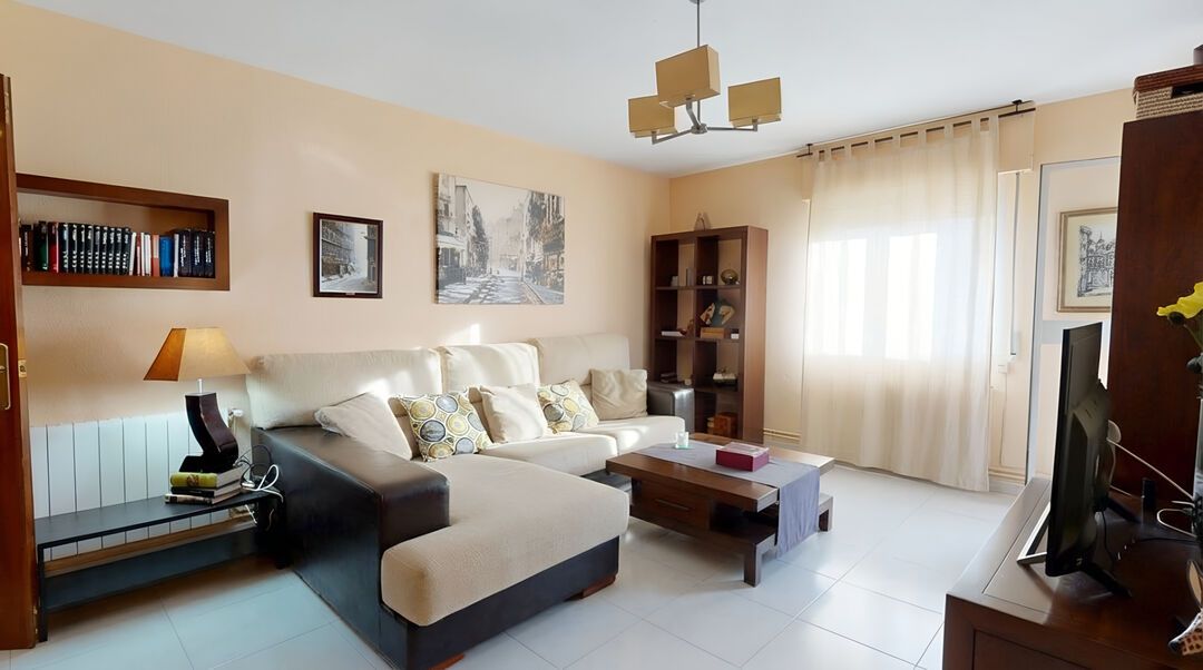 Living room of Flat for sale in Villarejo de Salvanés  with Heating, Private garden and Terrace