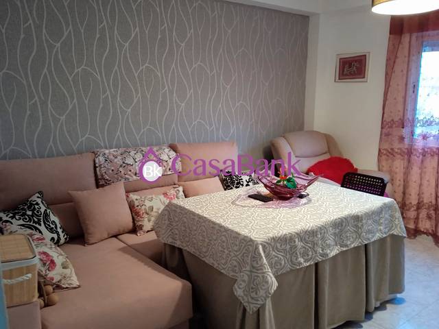 Piso en Venta en Santa Rosa - Valdeolleros