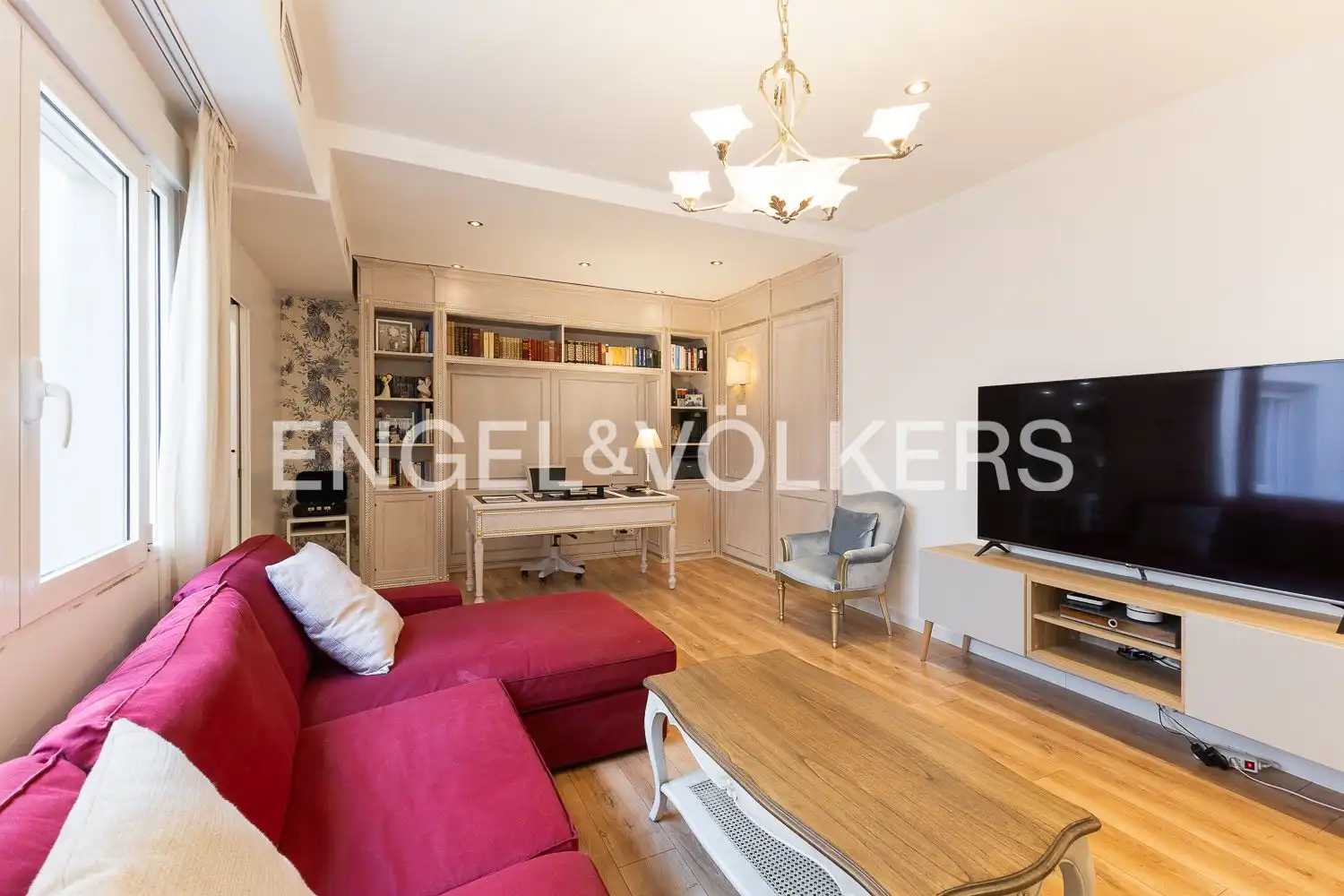 Living room of Houses for sale in Valencia  with Air Conditioner, Heating and Terrace