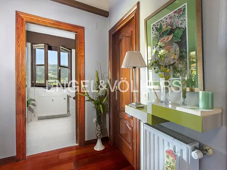 Casa o xalet en venda en Oviedo  amb Calefacció, Jardí privat i Terrassa