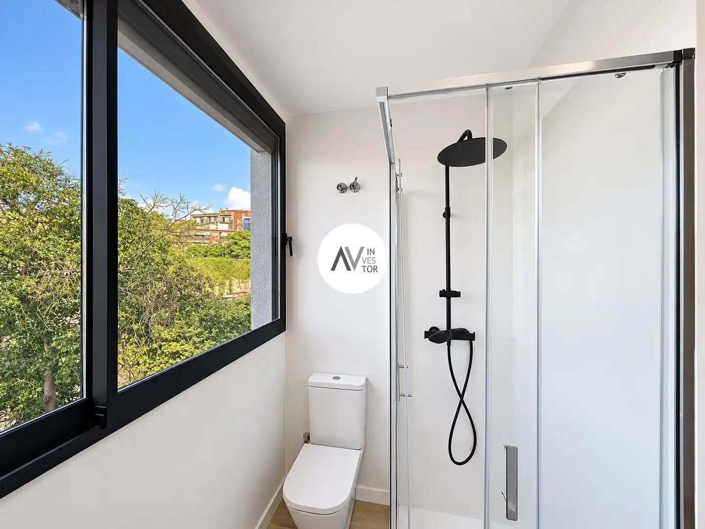 Bany de Apartament en venda en Barcelona amb Aire condicionat, Calefacció i Terrassa