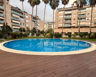 Swimming pool of Office for sale in Sant Joan Despí  with Air Conditioner, Heating and Furnished