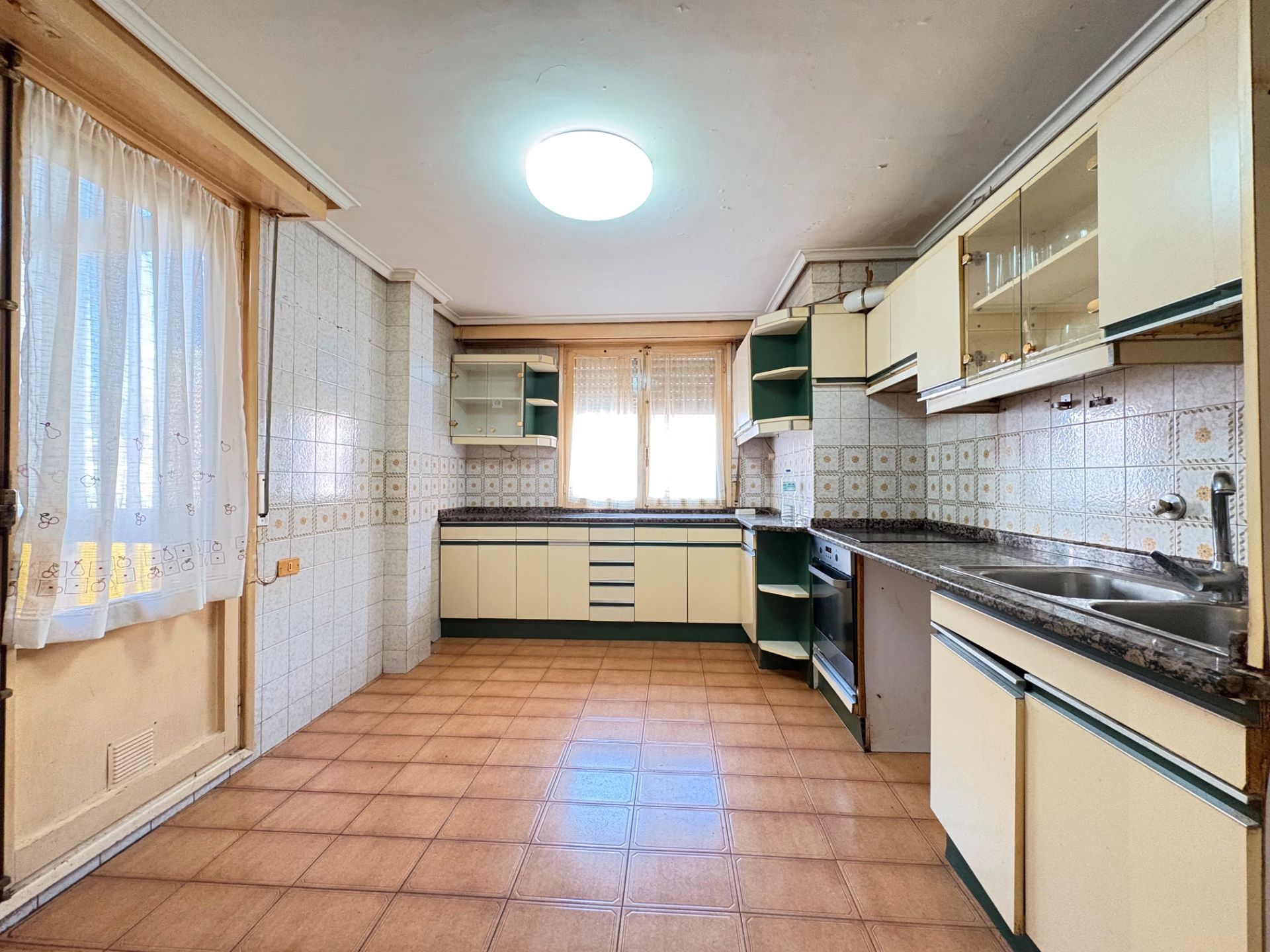 Cuina de Pis en venda en Arnedo amb Calefacció, Traster i Balcó