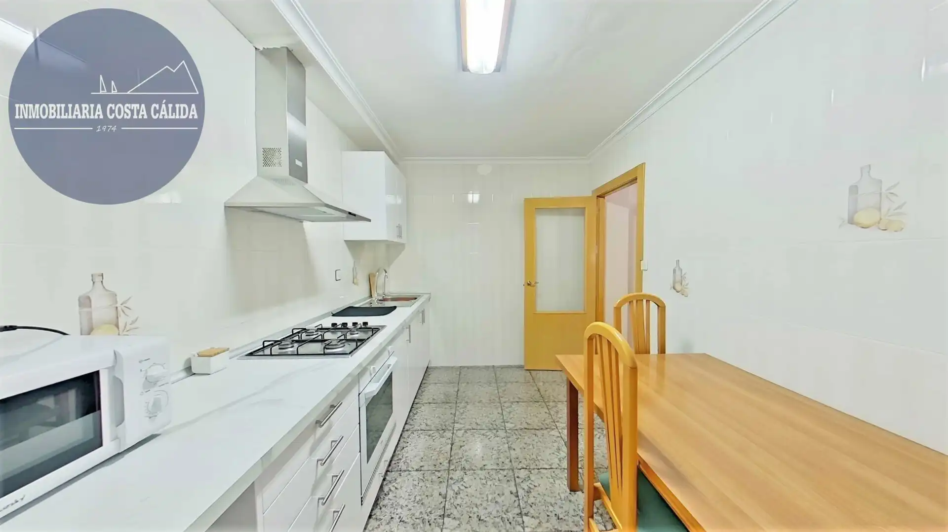Cuina de Casa o xalet en venda en Águilas amb Aire condicionat, Calefacció i Terrassa