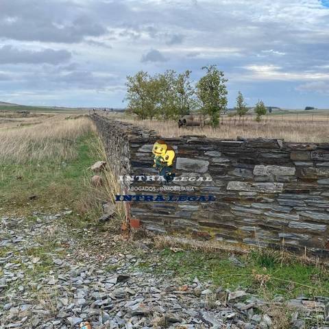 Terreno en Venta en de Iglesia en Miranda de Azán
