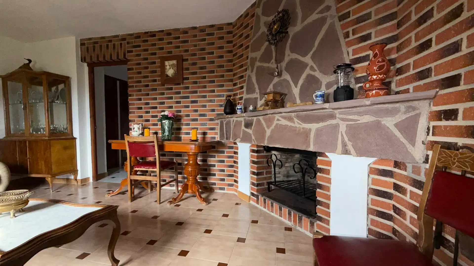 Sala de estar de Casa o chalet en venta en Aldea del Fresno con Terraza, Horno y Lavadora