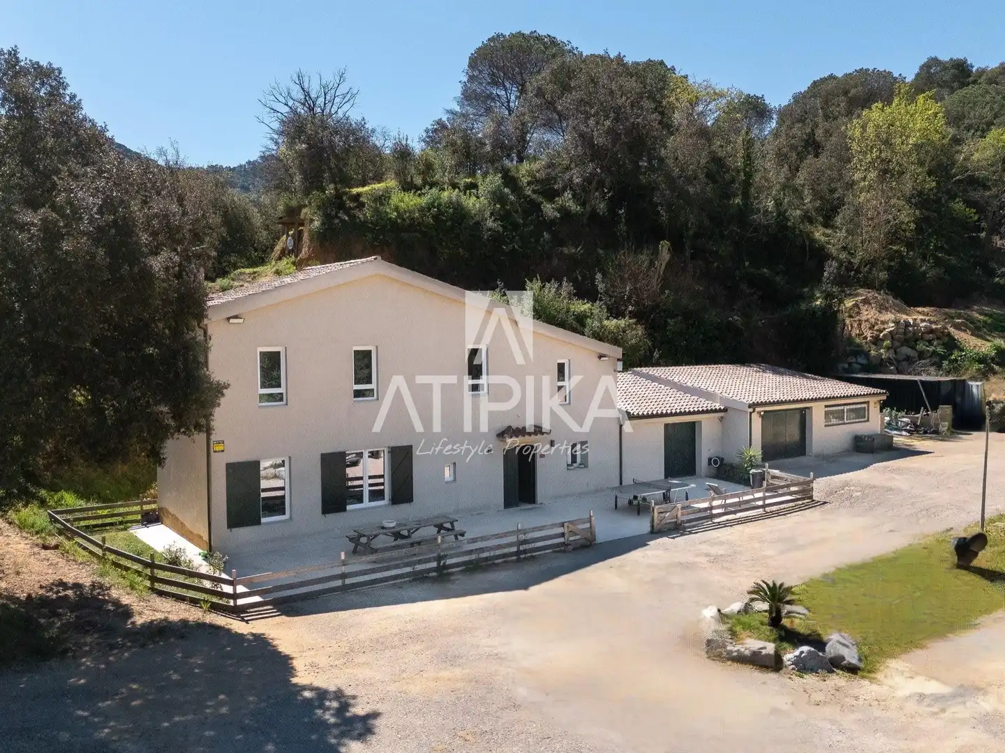 Vista exterior de Finca rústica en venta en Argentona con Calefacción, Piscina y Horno