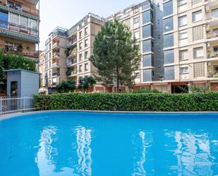 Swimming pool of Flat for sale in  Zaragoza Capital  with Air Conditioner, Heating and Private garden