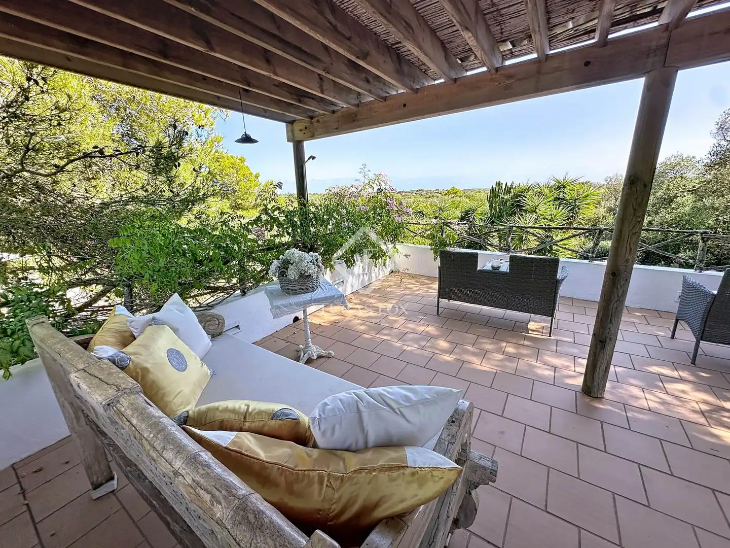 Terrassa de Finca rústica en venda en Sant Lluís amb Aire condicionat, Calefacció i Jardí privat