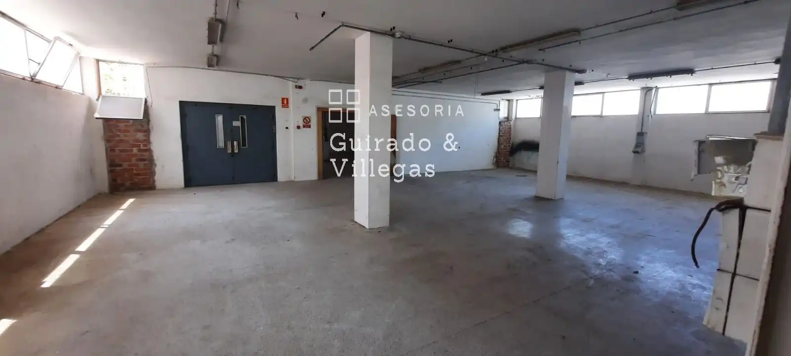 Aparcament de Nau industrial en venda en Granollers