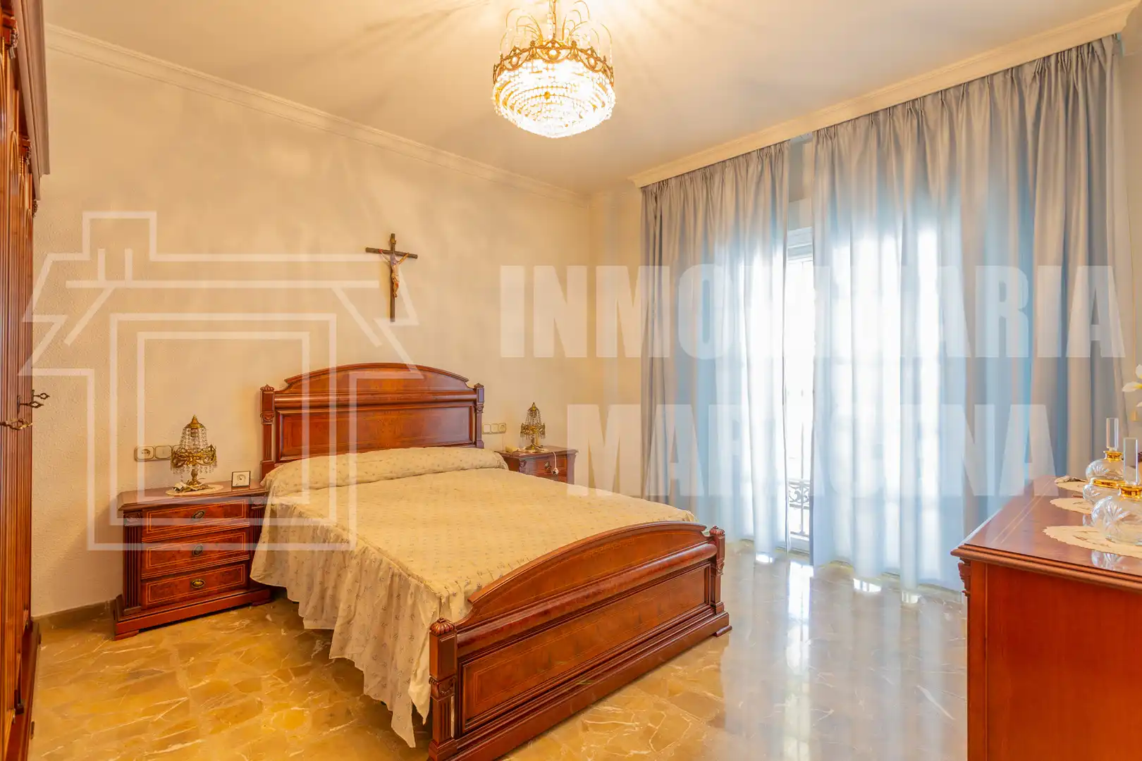 Bedroom of Houses for sale in Granada  with Air Conditioner, Terrace and Oven