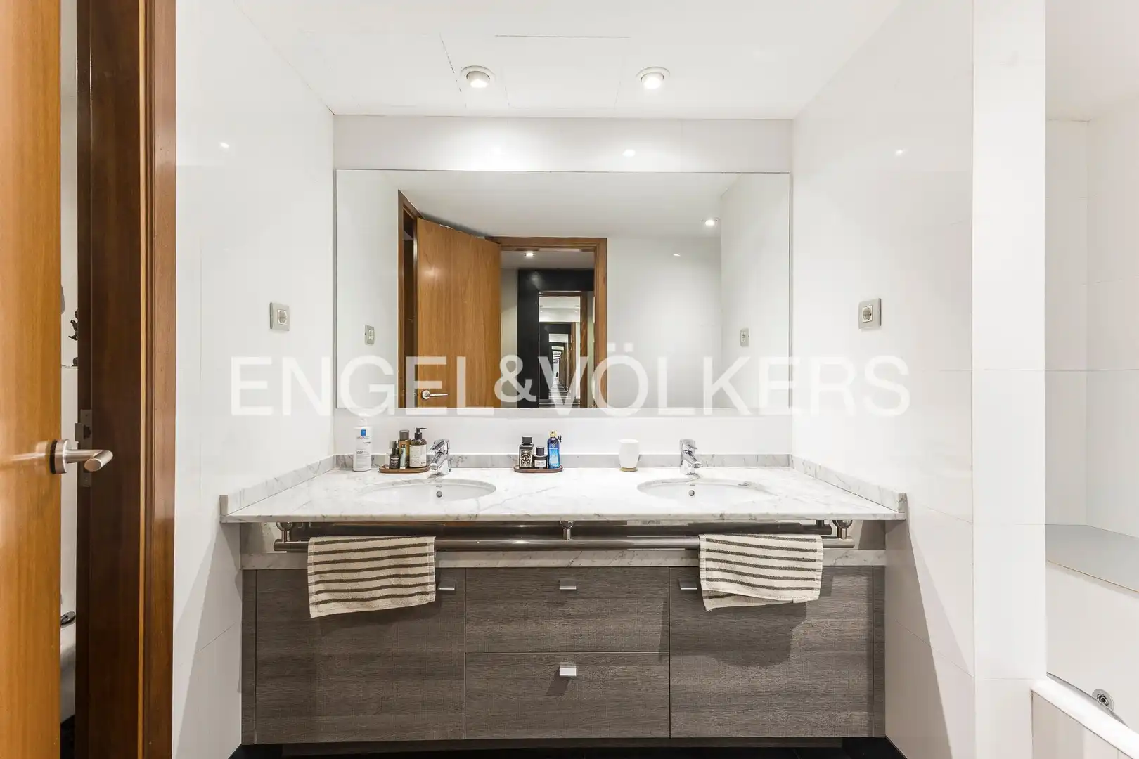 Bathroom of Duplexes for sale in Barcelona  with Heating, Parquet flooring and Furnished