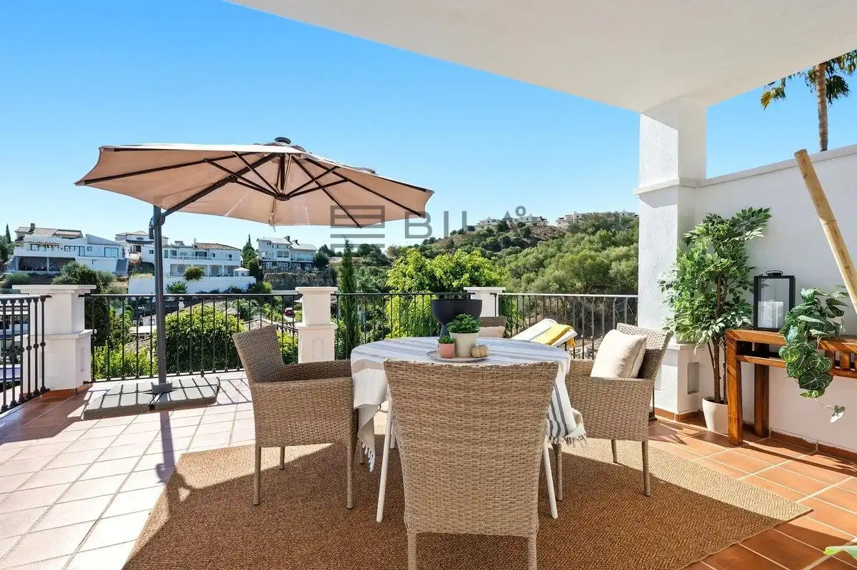 Detached house with pool for sale in Cerros del Aguila, imagen 6
