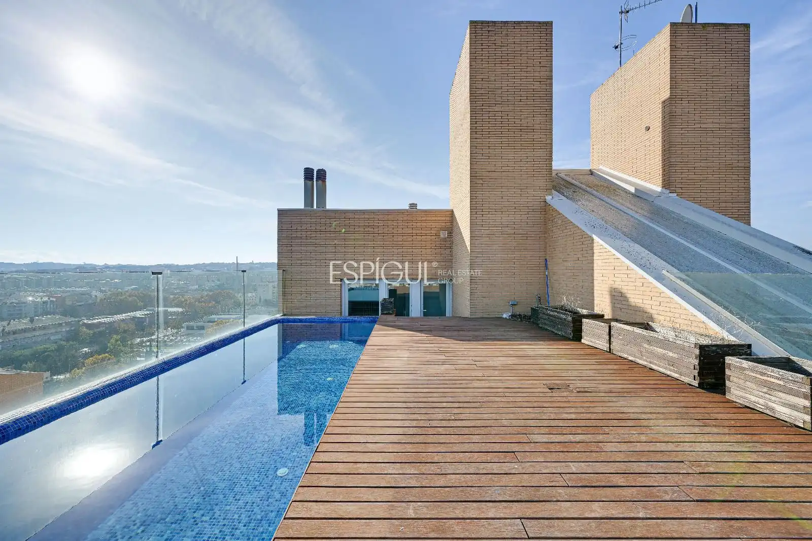 Swimming pool of Attic for sale in Girona  with Air Conditioner, Heating and Terrace
