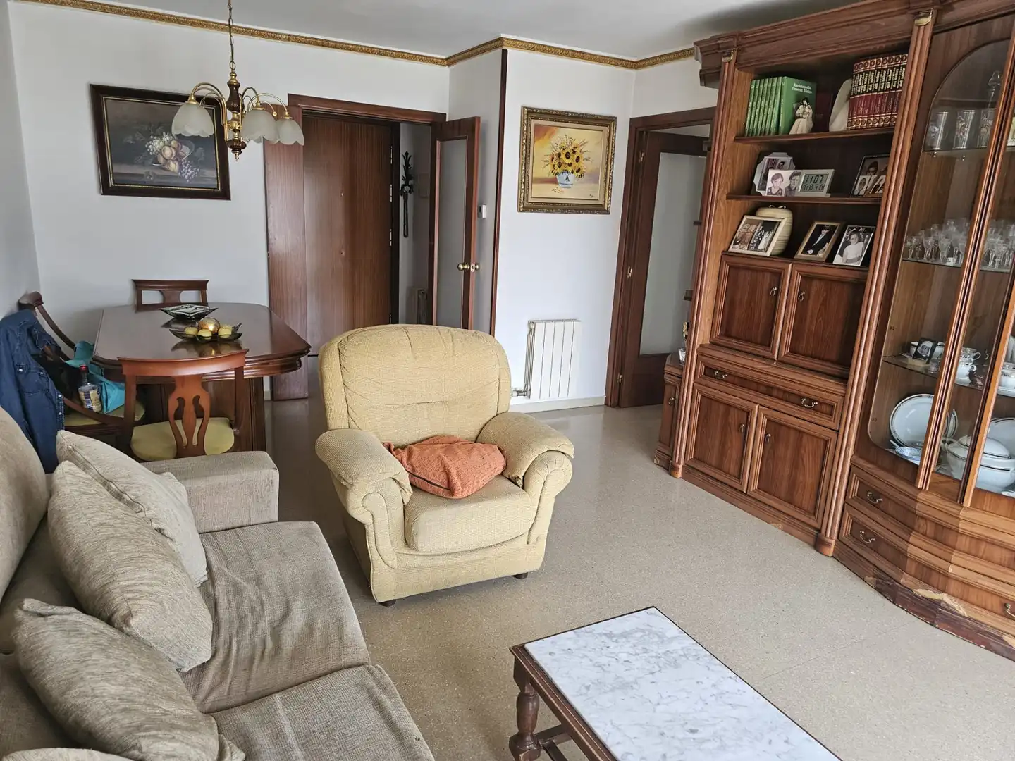 Sala d'estar de Pis en venda en Sant Andreu de la Barca amb Aire condicionat, Calefacció i Moblat
