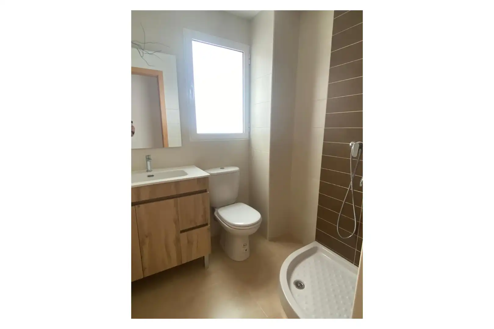 Baño de Ático en venta en Orihuela con Aire acondicionado, Terraza y Balcón