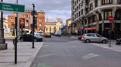 Foto 4 de Apartamento en venta en Avenida Ordoño II, 16, Centro Ciudad, León Capital