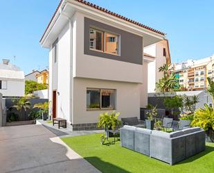 Exterior view of House or chalet for sale in  Santa Cruz de Tenerife Capital  with Air Conditioner and Terrace