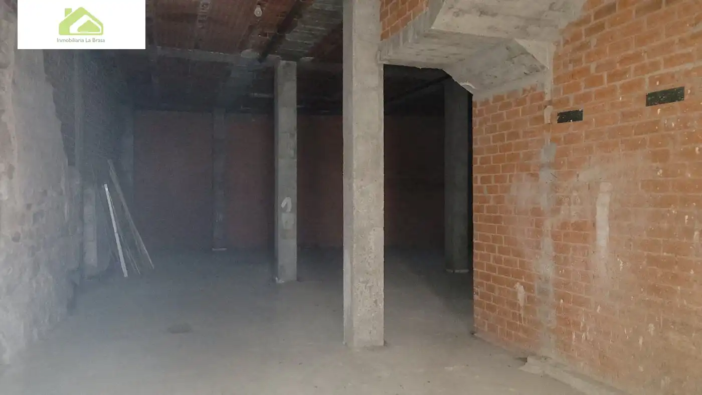 Local comercial en venda a Casco Antiguo, imagen 3