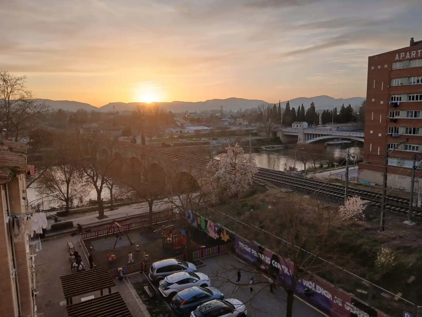 Außenansicht von Wohnung zum Verkauf in Miranda de Ebro mit Abstellraum