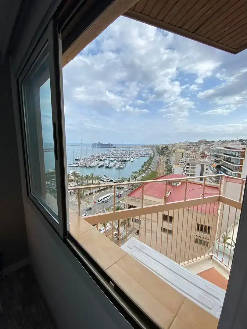 Vista exterior de Pis de lloguer en  Palma de Mallorca amb Aire condicionat